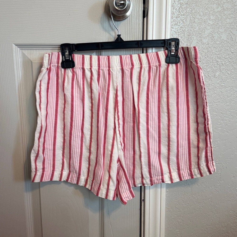 Victoria’s Secret Pajama Shorts - Picture 4 of 9